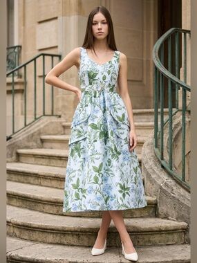 NWT ** Prosperina Diana Cotton Petal Dress In Blue Lilacs Botanical - M